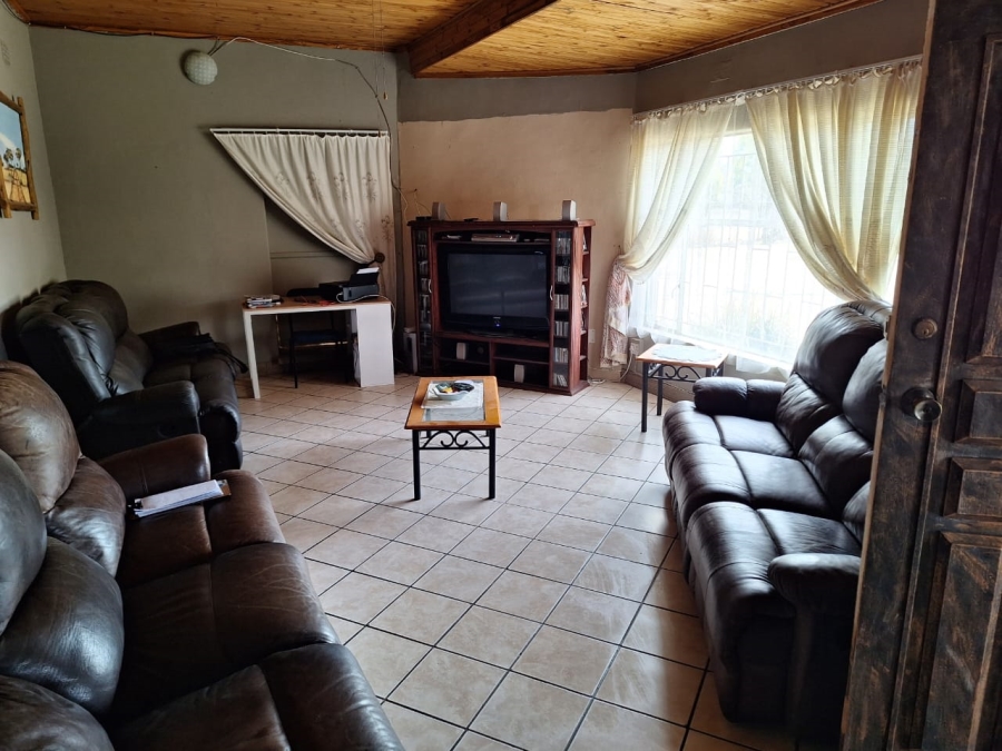 3 Bedroom Property for Sale in Hartbeesfontein North West